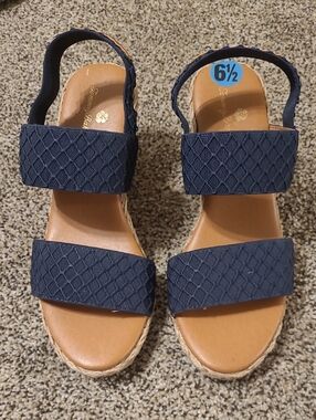 Tommy Bahama Women’s Navy Blue Sandal Wedge - 6½